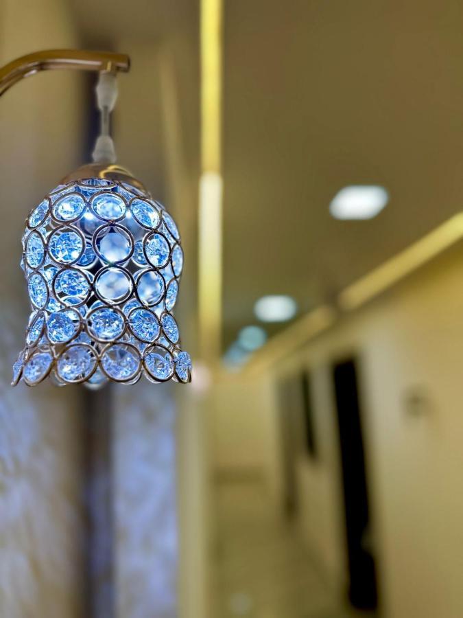 Hotel Samrat Residency 10 Mints Walking Distance Nizamuddin Railway Station Νέο Δελχί Εξωτερικό φωτογραφία