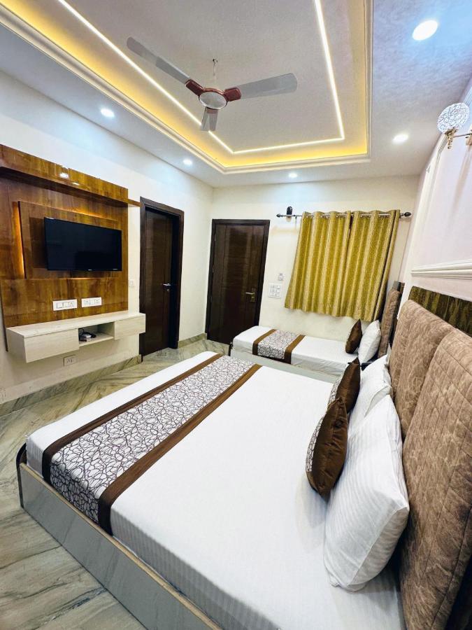 Hotel Samrat Residency 10 Mints Walking Distance Nizamuddin Railway Station Νέο Δελχί Εξωτερικό φωτογραφία