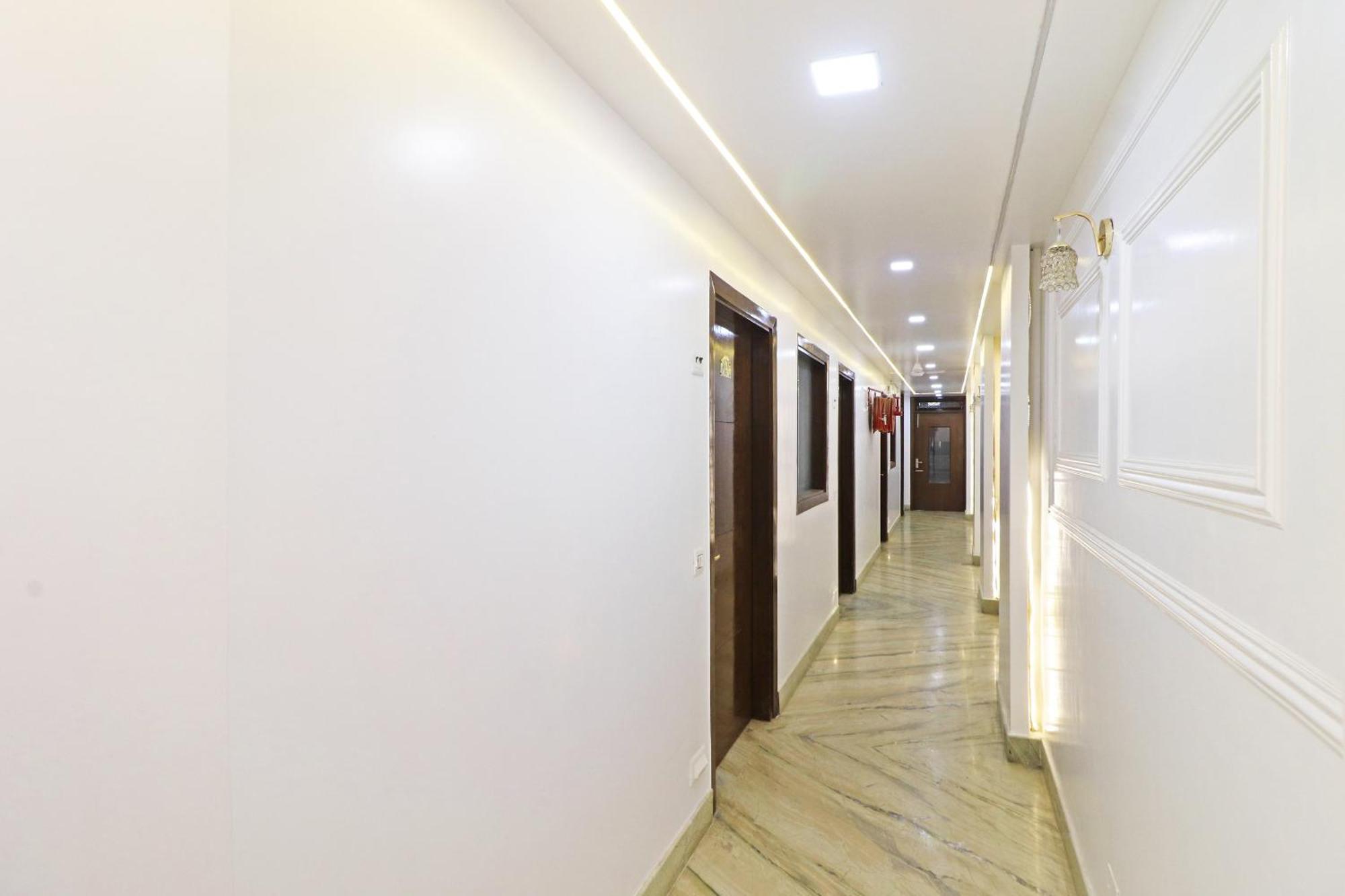 Hotel Samrat Residency 10 Mints Walking Distance Nizamuddin Railway Station Νέο Δελχί Εξωτερικό φωτογραφία