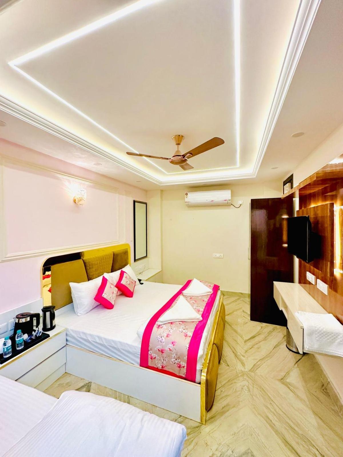 Hotel Samrat Residency 10 Mints Walking Distance Nizamuddin Railway Station Νέο Δελχί Εξωτερικό φωτογραφία
