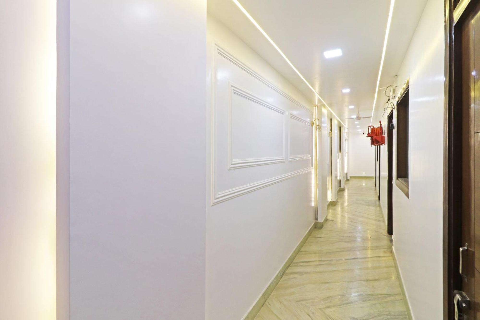 Hotel Samrat Residency 10 Mints Walking Distance Nizamuddin Railway Station Νέο Δελχί Εξωτερικό φωτογραφία