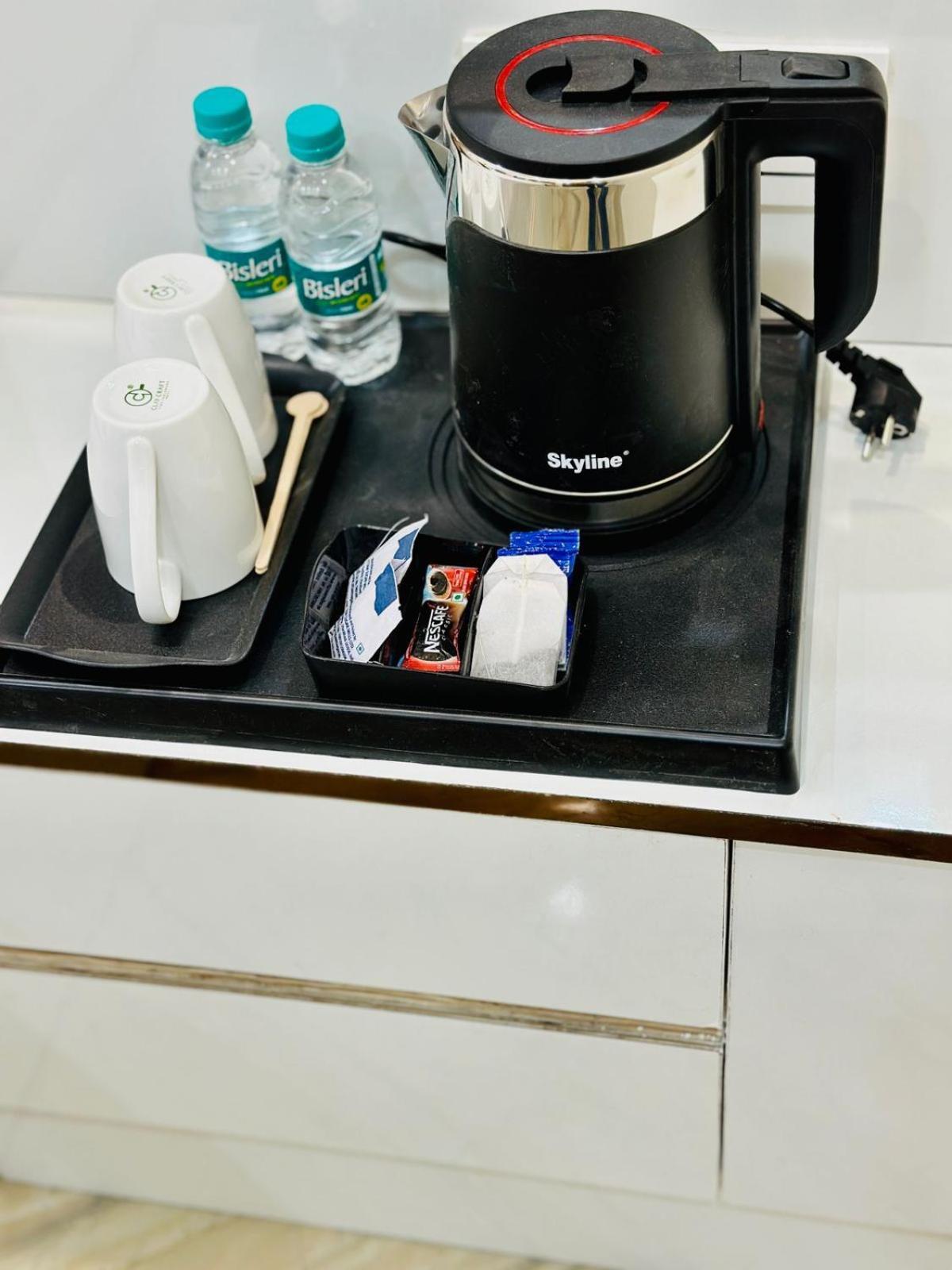 Hotel Samrat Residency 10 Mints Walking Distance Nizamuddin Railway Station Νέο Δελχί Εξωτερικό φωτογραφία